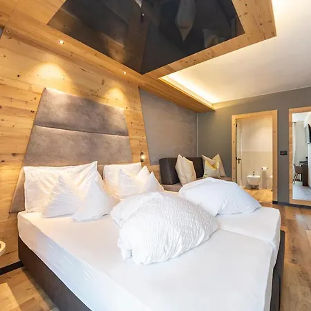 Del Podesta' Apartment *